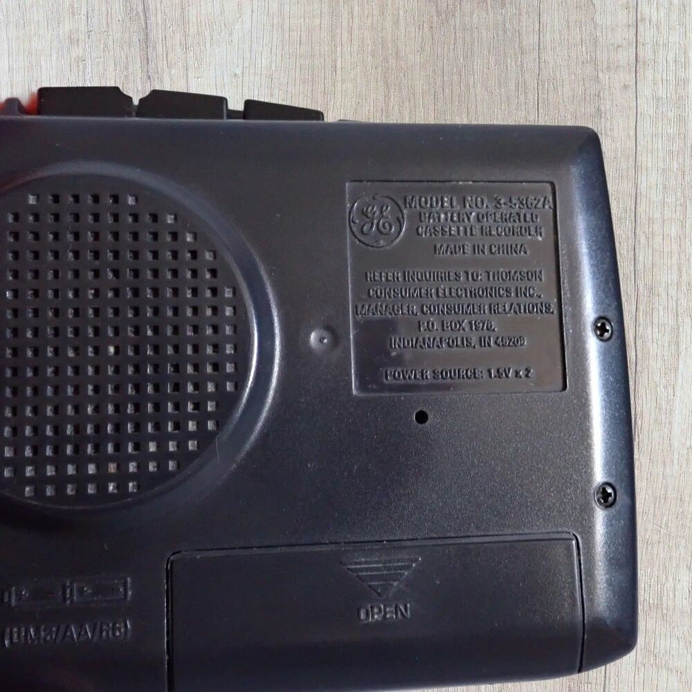 GE Variable Speed Playback Cassette Voice Recorder Model # 3-5362 Built-In Mic - Picture 7 of 8